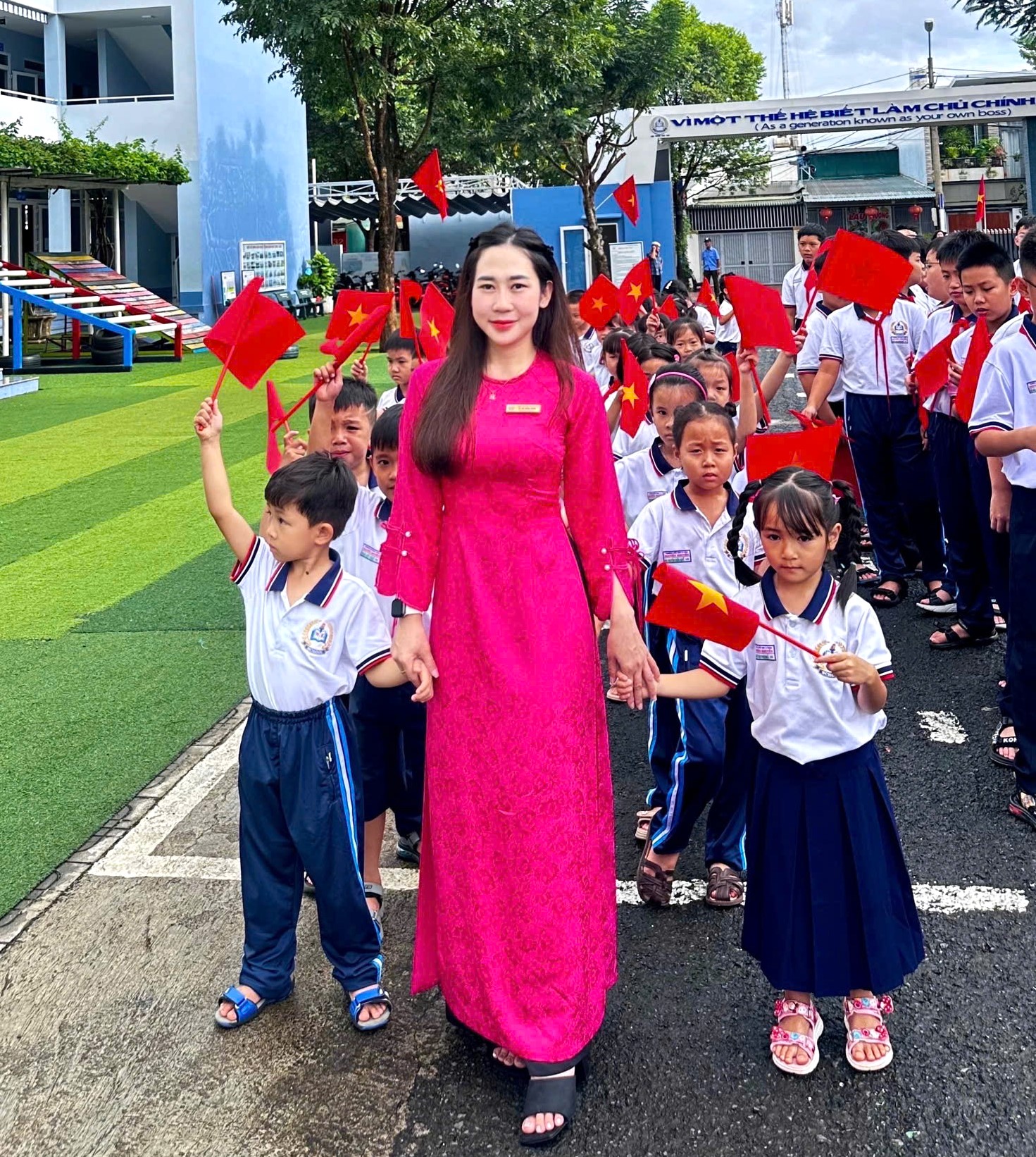 Cô Lê Thị Minh Hằng - GV Tiểu học